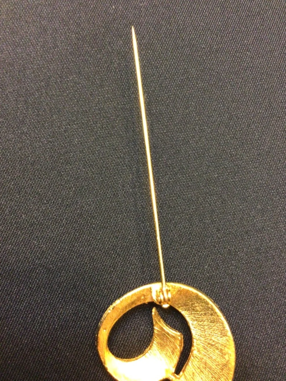 Vintage Large Textured Swirl S Brooch Pin Gold-tone metal B.S.K.